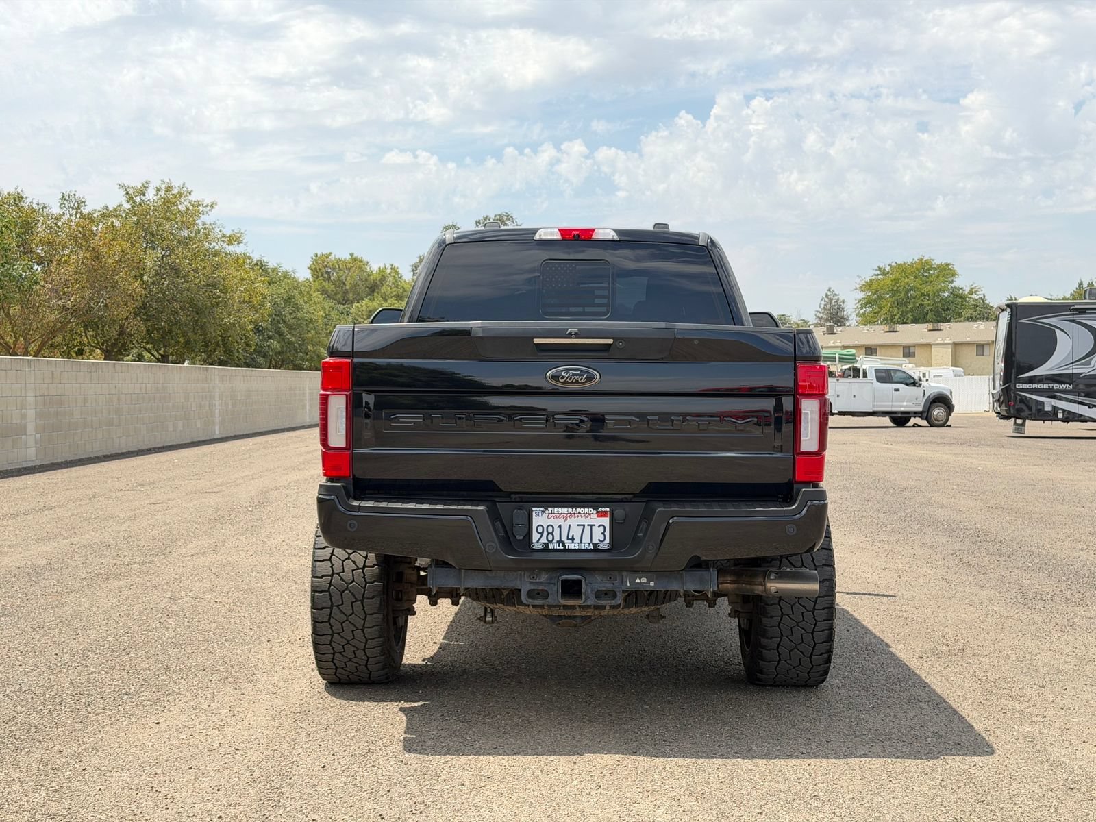 Used 2022 Ford F350 Lariat w/ Tremor Off-Road Package AWD/4WD image 4