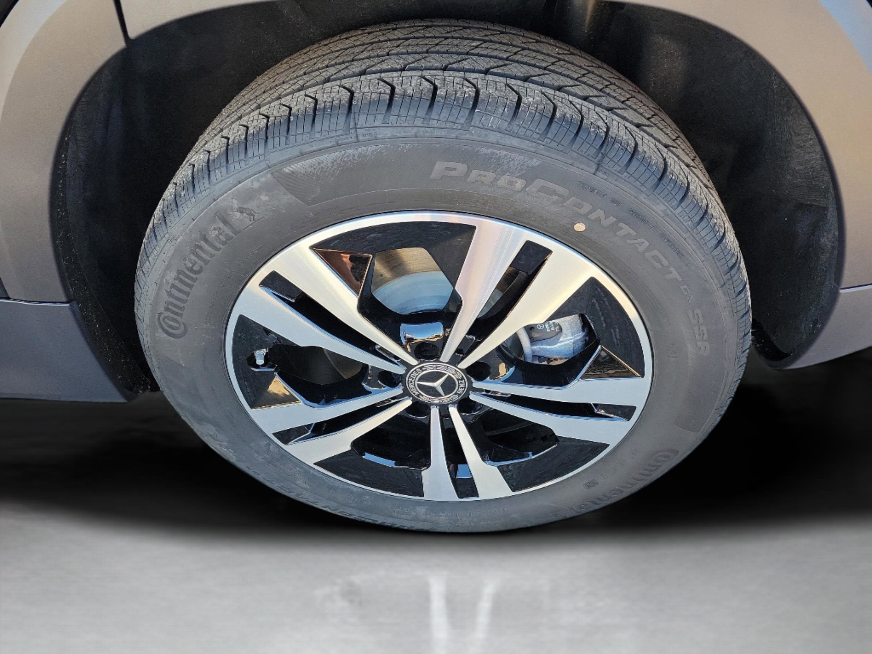 Certified 2026 Mercedes-Benz GLB 250 GLB 250 image 6