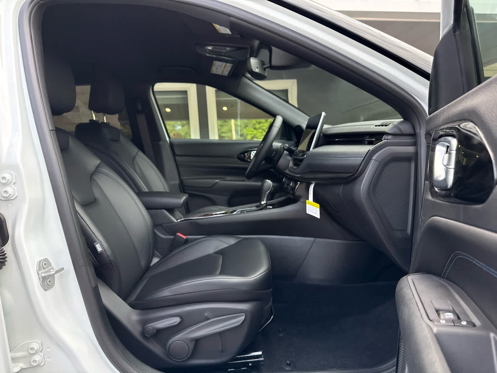 New 2026 Jeep Compass Limited AWD/4WD image 17