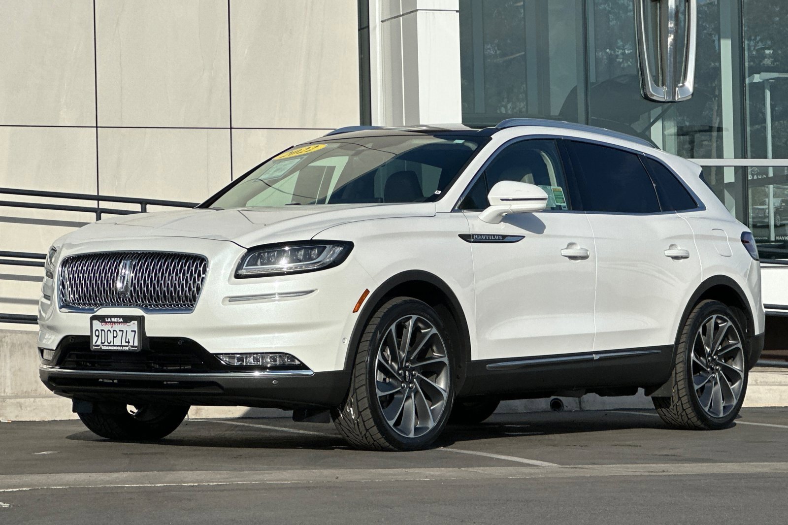 Used 2022 Lincoln Nautilus Reserve w/ Equipment Group 202A image 7