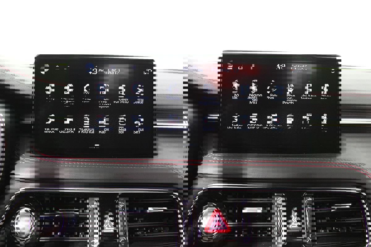 Used 2023 Genesis G70 2.0T w/ Sport Prestige Package image 18