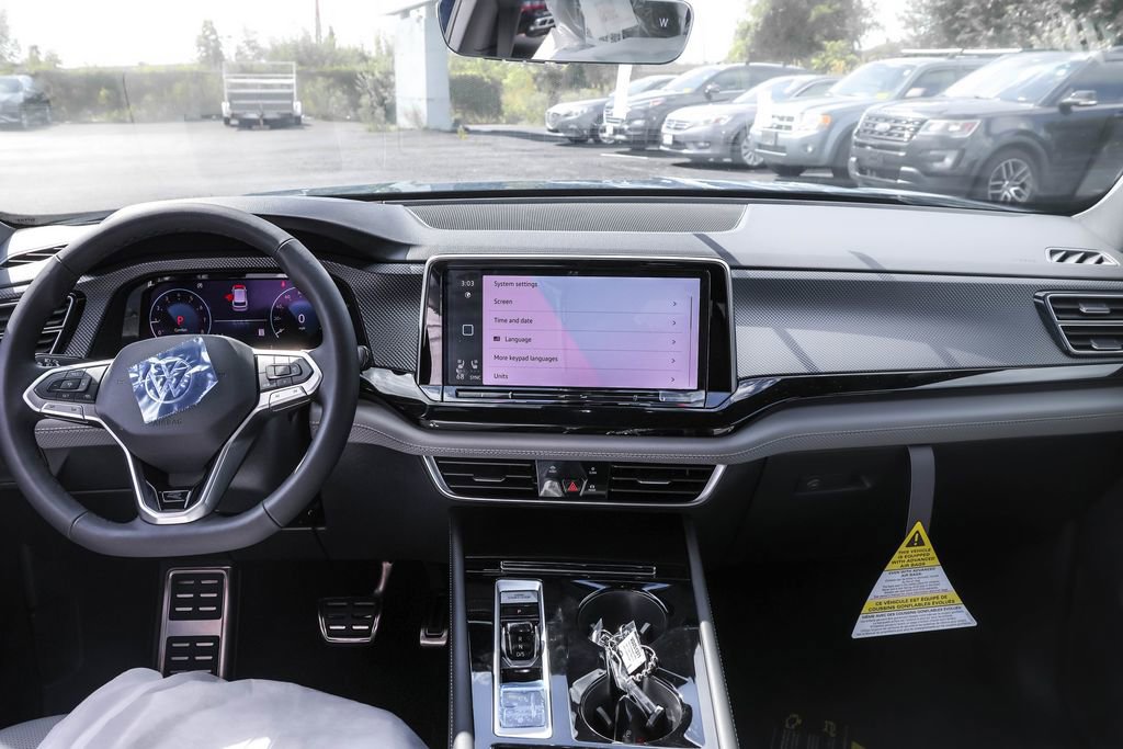 New 2026 Volkswagen Atlas Cross Sport SEL R-Line image 33