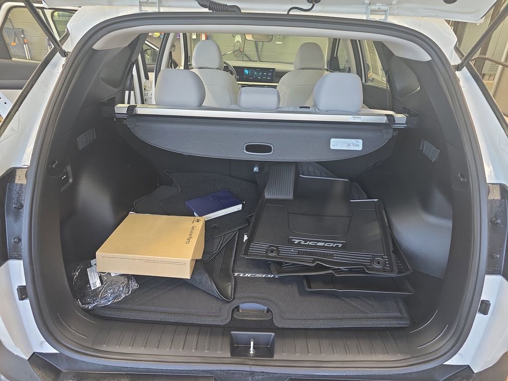 Certified 2026 Hyundai Tucson SE FWD image 13
