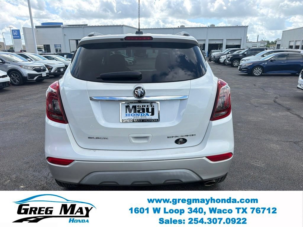 Used 2017 Buick Encore Essence FWD image 4