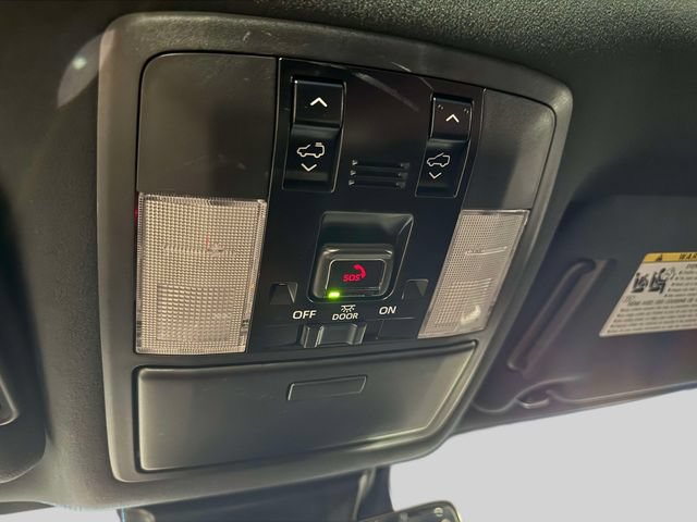 Certified 2023 Lexus GX 460 Premium w/ Premium Package AWD/4WD image 38