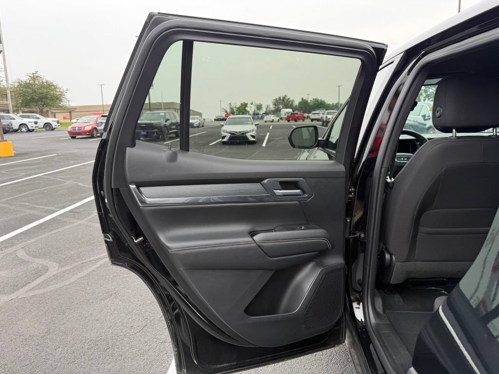 Used 2026 GMC Terrain Elevation AWD/4WD image 9