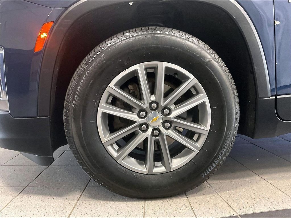 Used 2023 Chevrolet Traverse LT AWD/4WD image 7