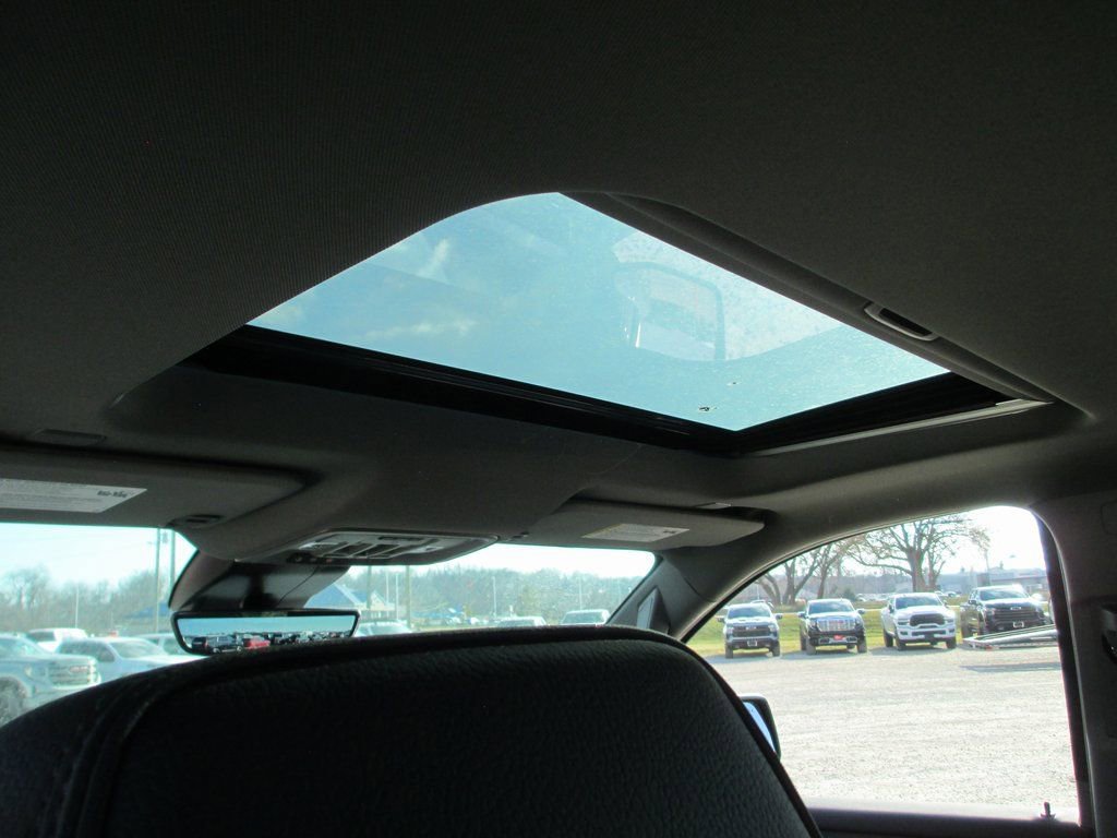 New 2026 GMC Sierra 1500 Denali w/ Denali Reserve Package image 17