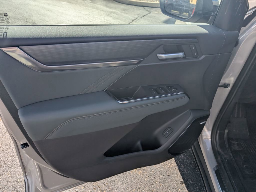 New 2026 GMC Acadia AT4 w/ Luxury Package image 13