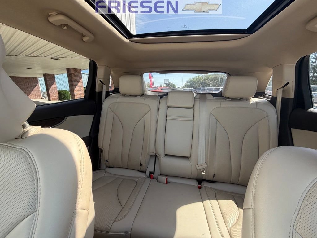 Used 2017 Lincoln MKX Reserve AWD/4WD image 17