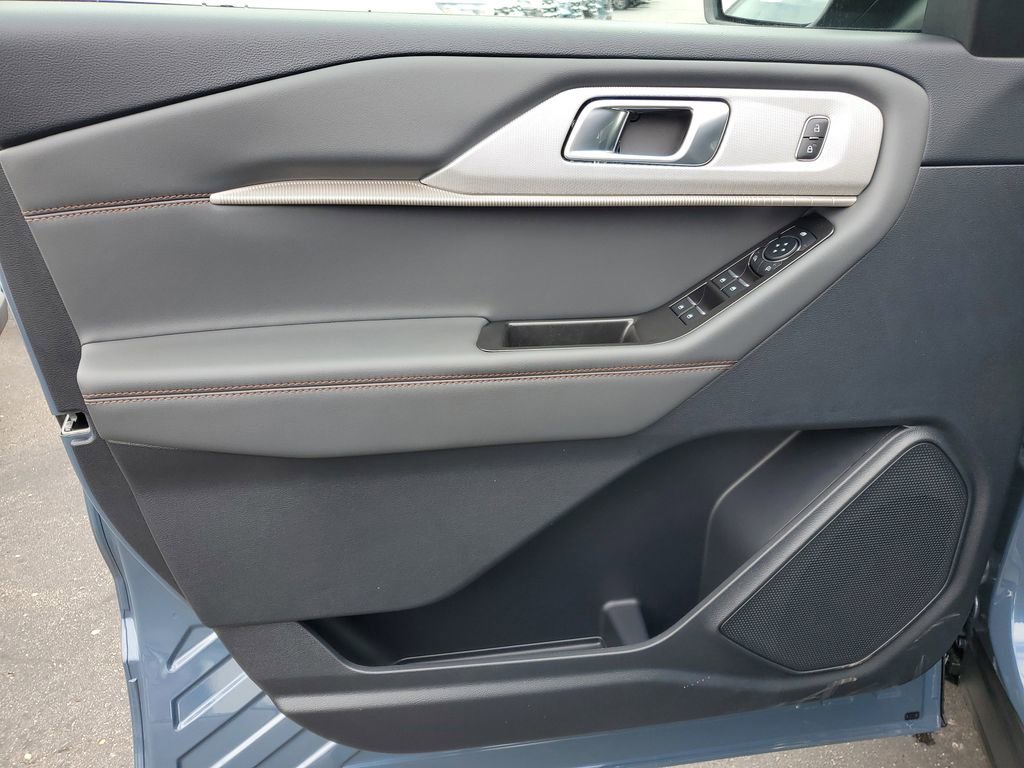 New 2026 Ford Explorer Active image 24