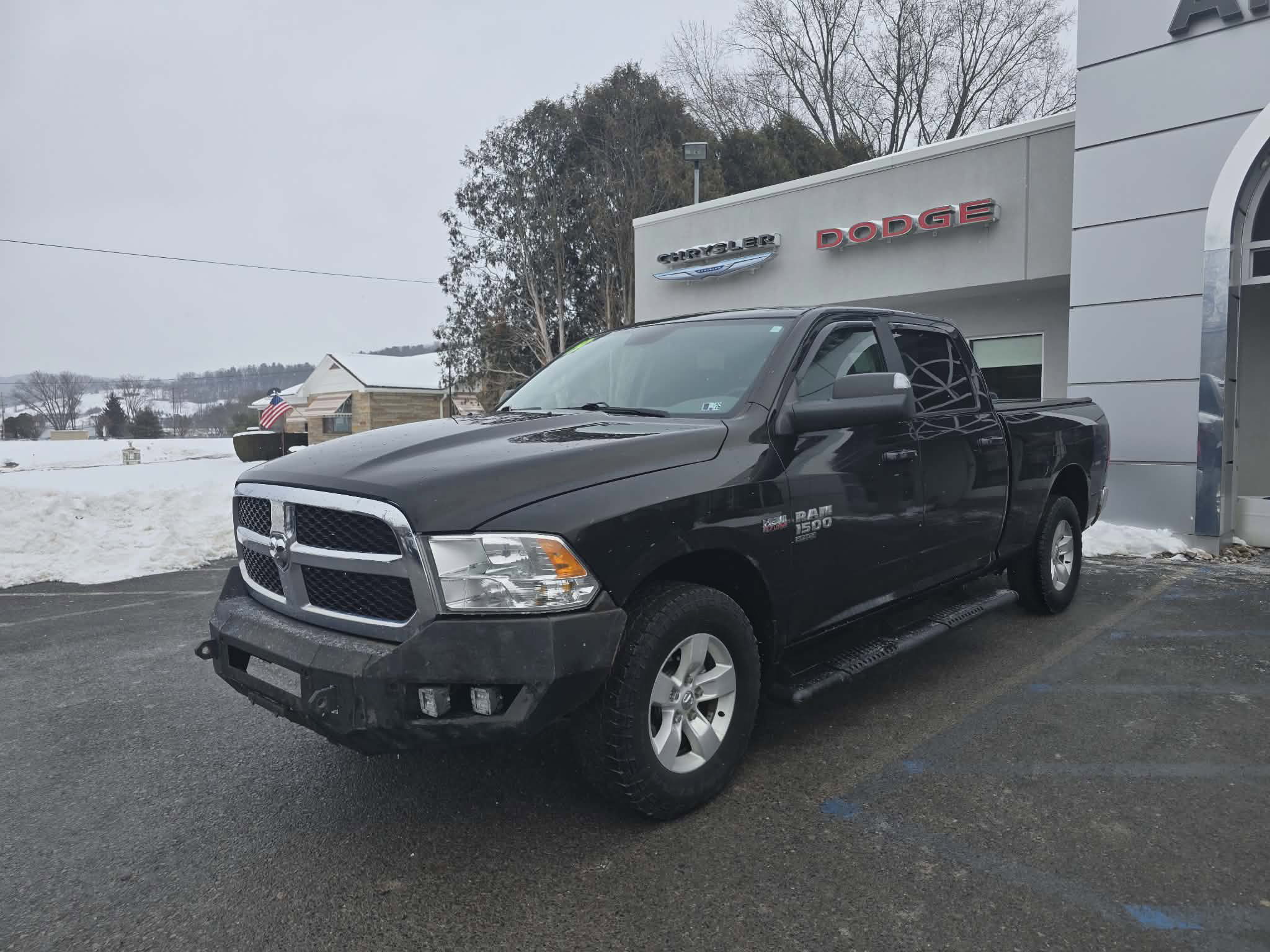 Used 2019 RAM 1500 Classic SLT image 8
