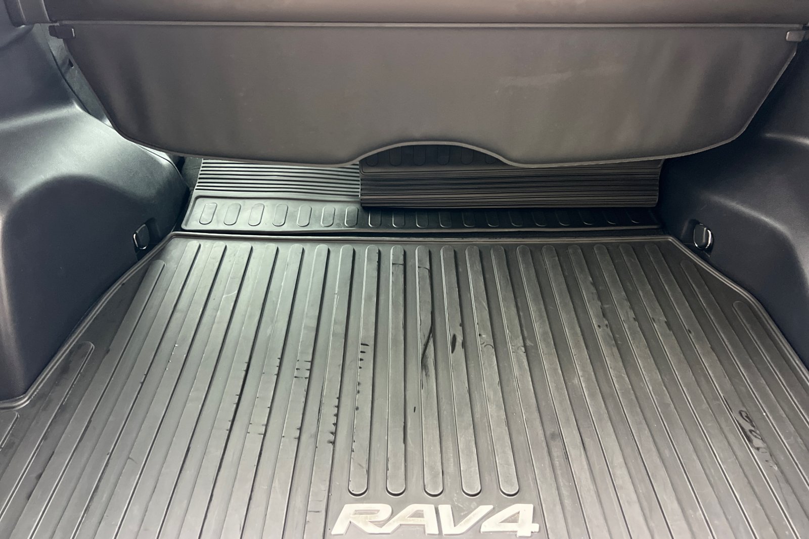 Certified 2024 Toyota RAV4 LE AWD/4WD image 15