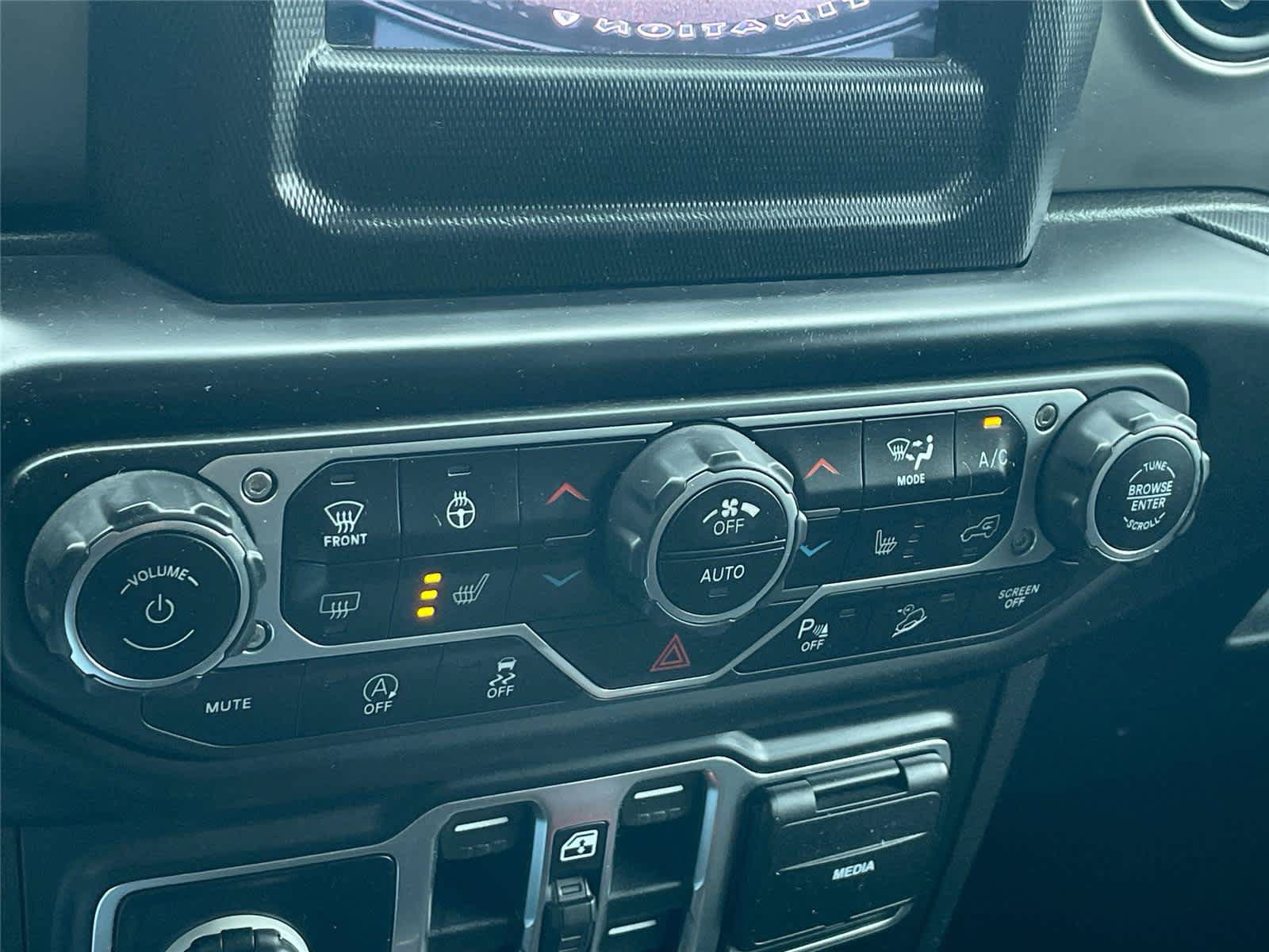 Used 2020 Jeep Wrangler Unlimited Sport AWD/4WD image 21