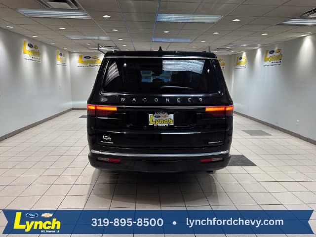 Used 2023 Jeep Wagoneer L Series III w/ Premium Group I AWD/4WD image 29