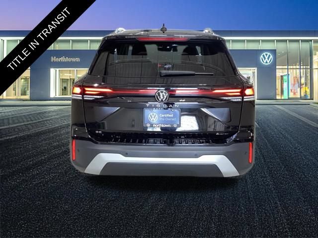 Used 2025 Volkswagen Tiguan SE w/ Panoramic Sunroof Package AWD/4WD image 27