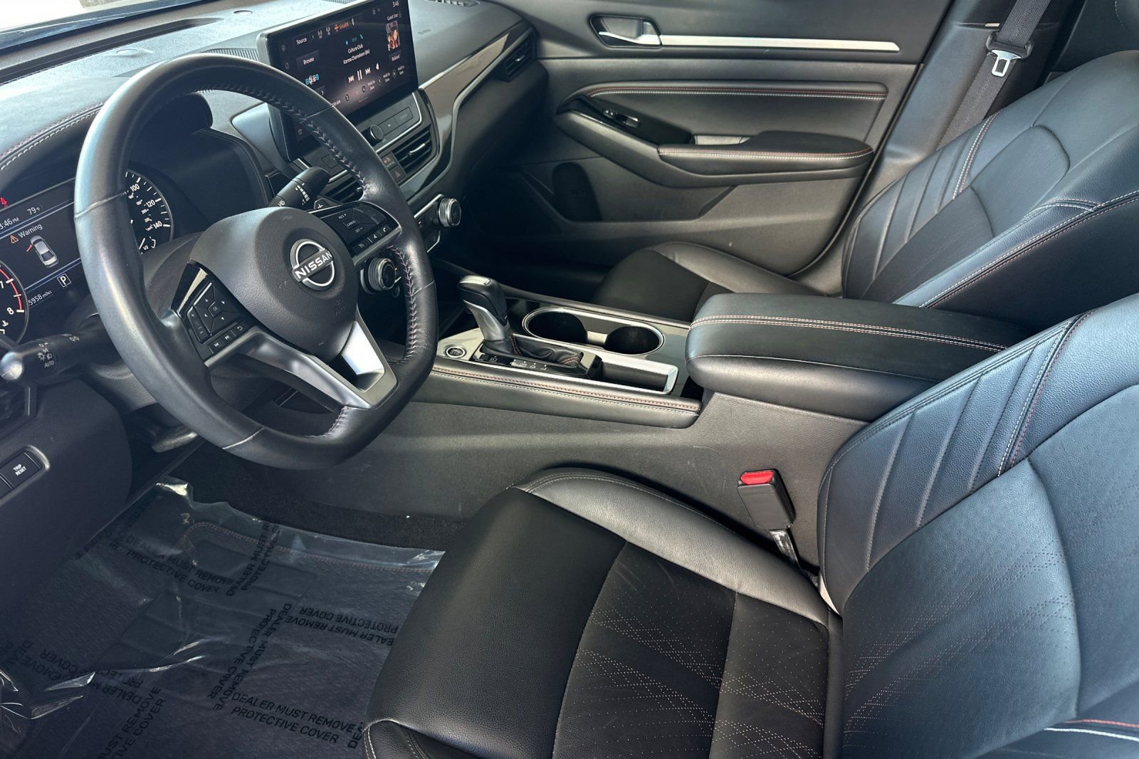 Used 2023 Nissan Altima 2.5 SR w/ SR Premium Package FWD image 9