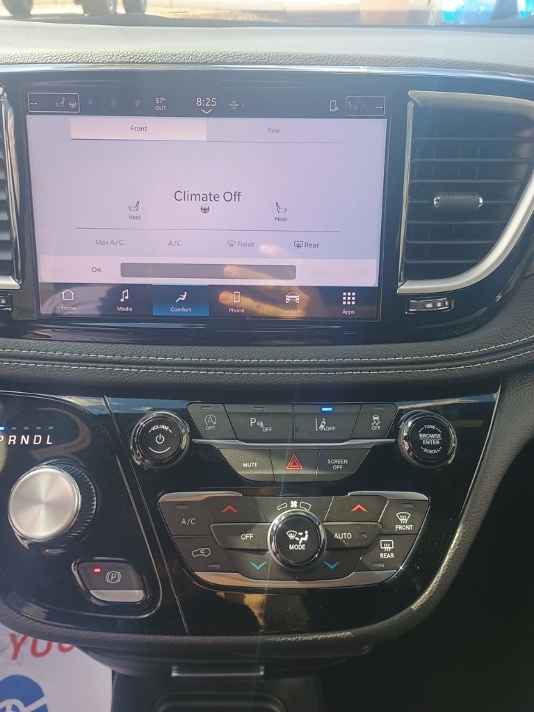 New 2025 Chrysler Pacifica Select image 33