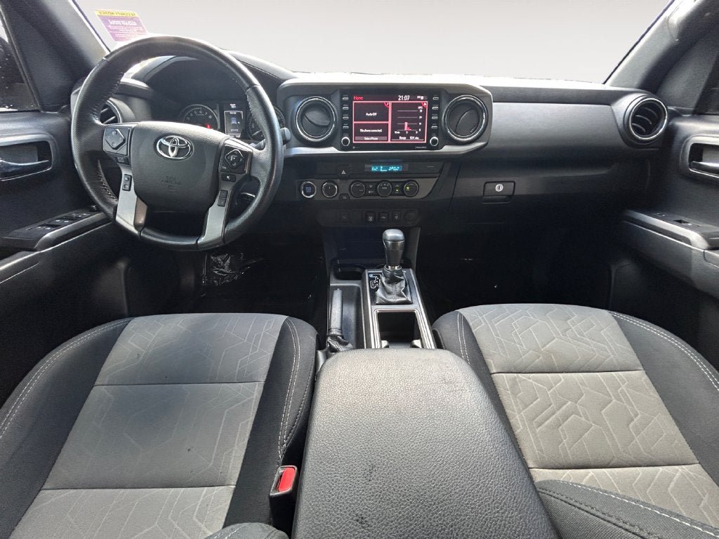 Used 2021 Toyota Tacoma TRD Off-Road AWD/4WD image 11