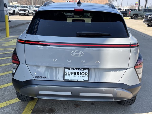 Used 2026 Hyundai Kona Limited image 4