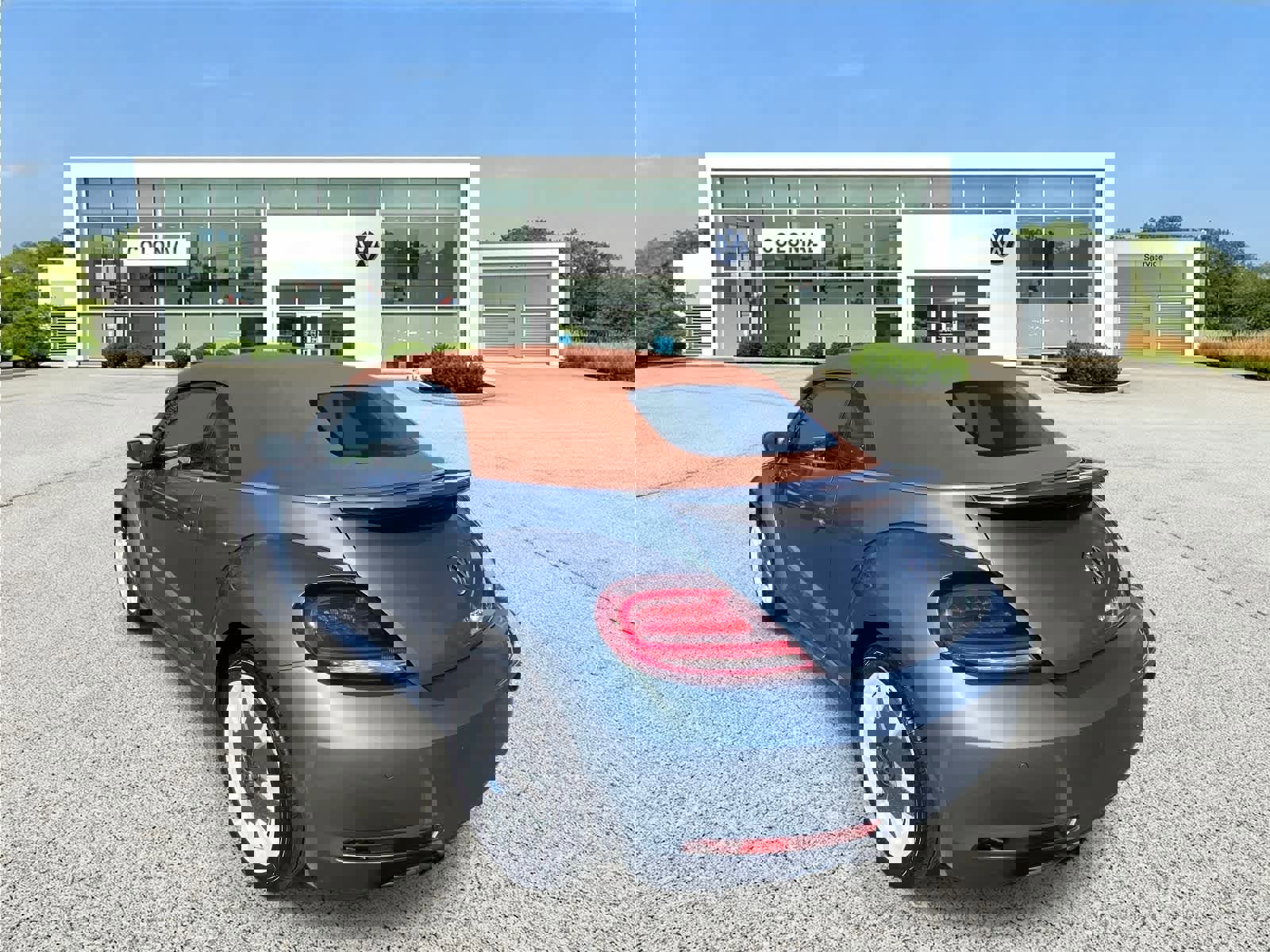 Used 2019 Volkswagen Beetle 2.0T Final Edition SEL image 3