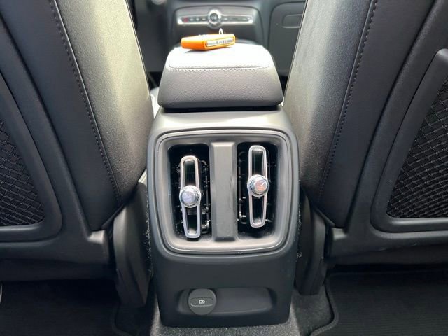 Used 2021 Volvo XC40 P8 Recharge w/ Advanced Package image 41