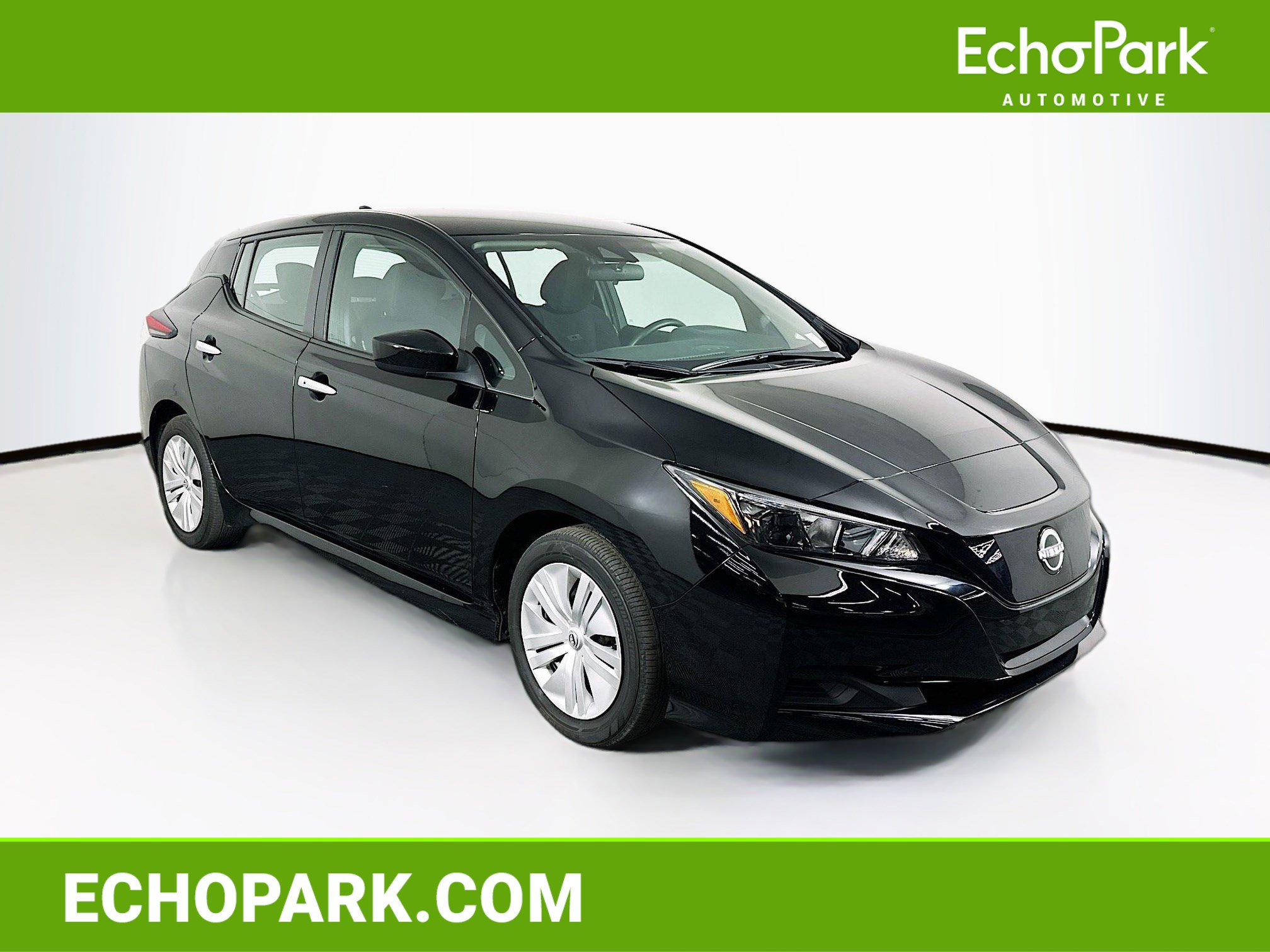 Used 2024 Nissan Leaf S image 1