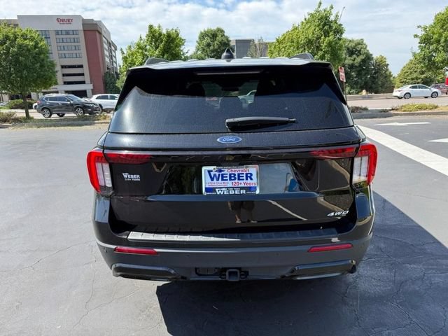 Used 2025 Ford Explorer ST-Line w/ ST-Line Street Pack AWD/4WD image 6