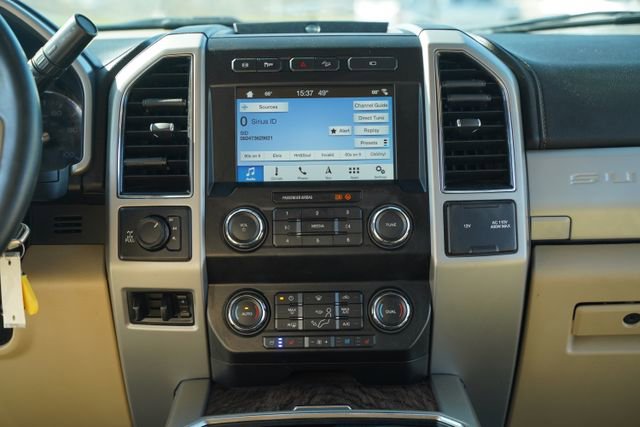 Used 2019 Ford F250 Lariat w/ Chrome Package image 28