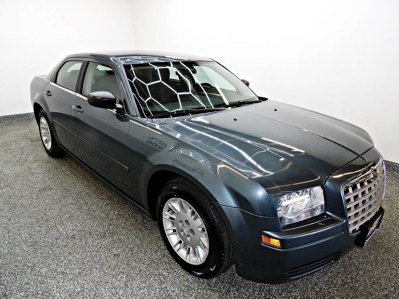 Used 2006 Chrysler 300 image 3