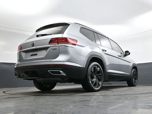 Used 2022 Volkswagen Atlas SE w/ Black Wheel Package image 31