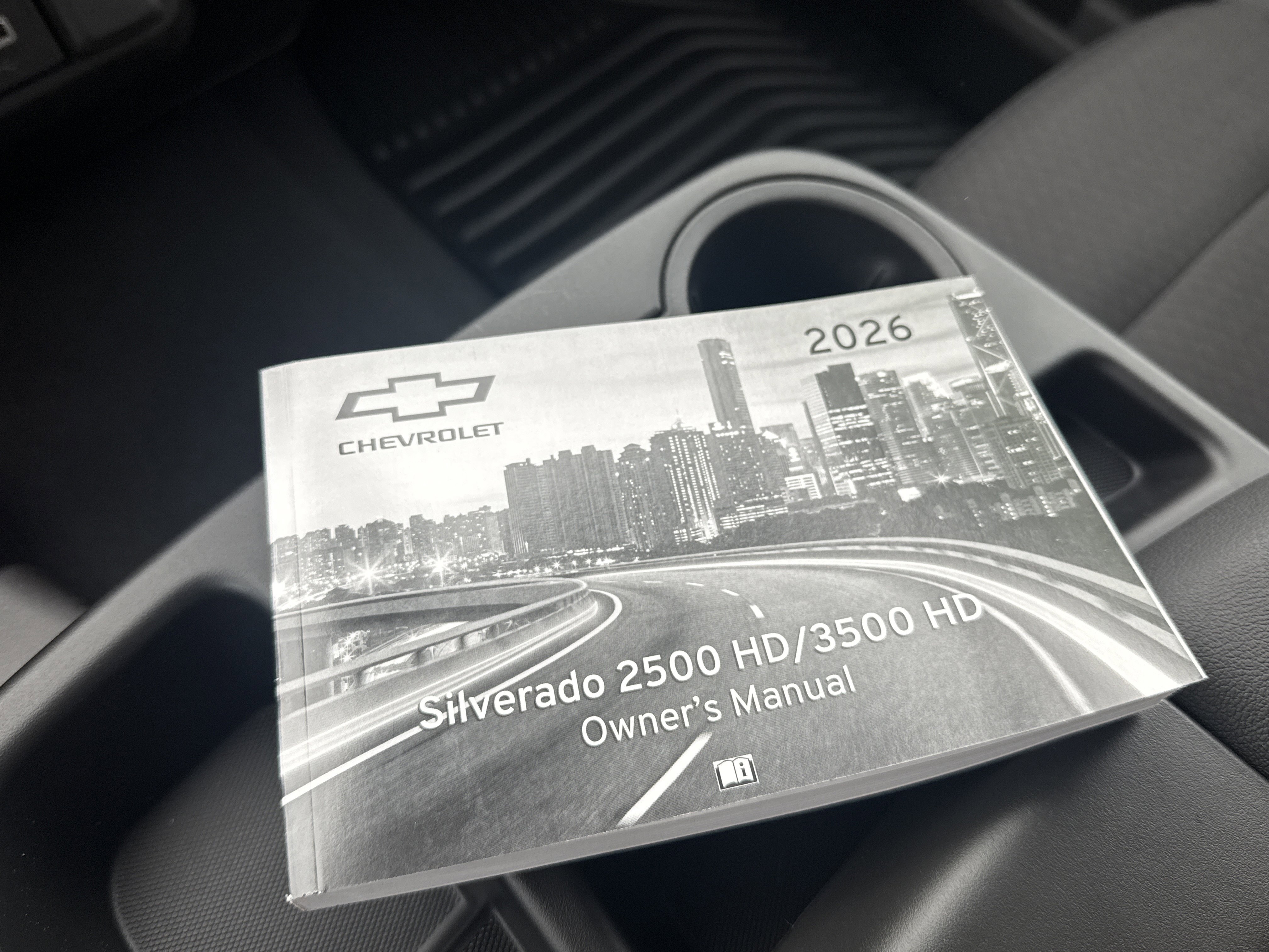 Used 2026 Chevrolet Silverado 2500 Custom w/ Custom Value Package image 32