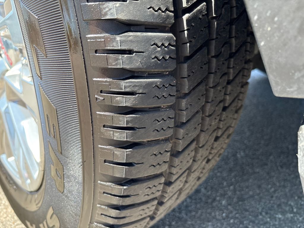 Certified 2024 GMC Yukon Denali RWD image 22
