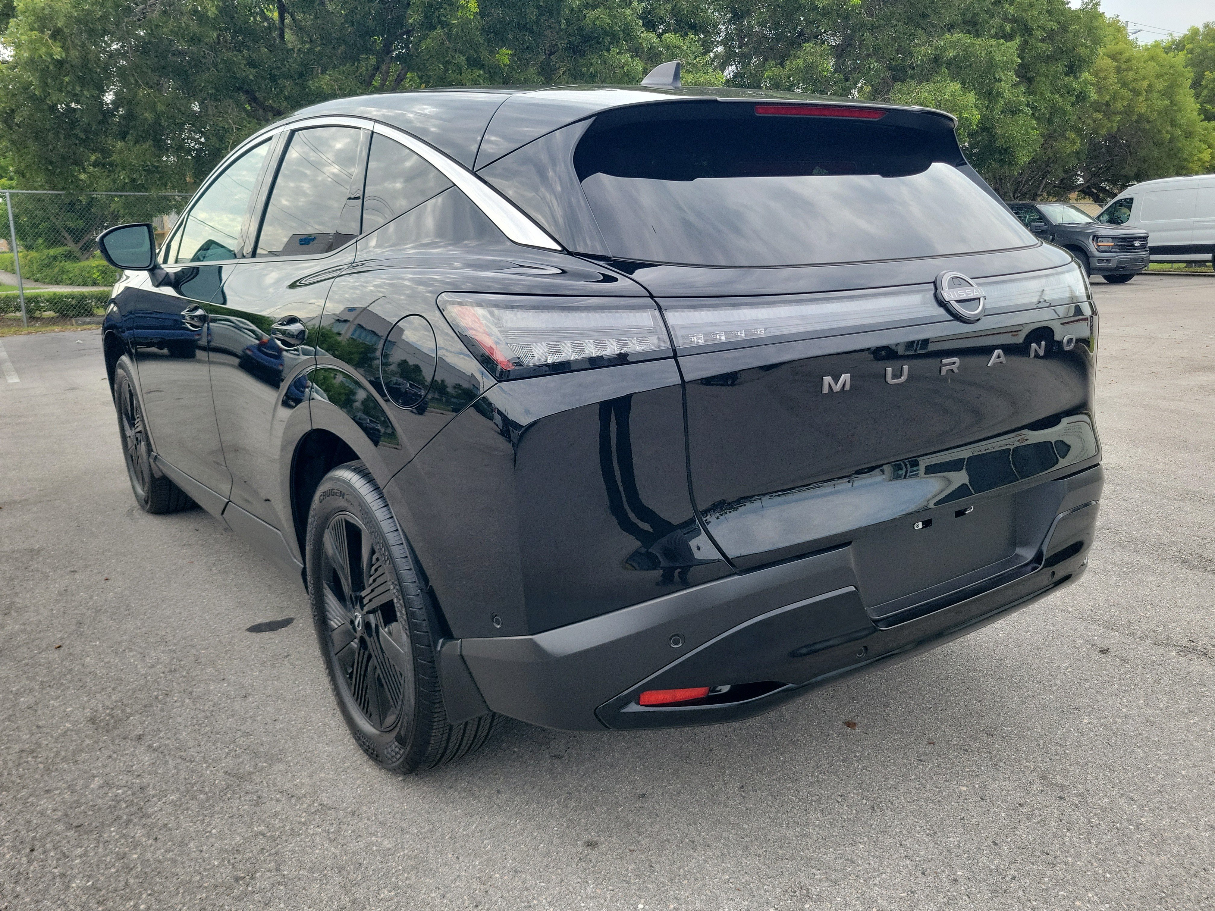 Certified 2025 Nissan Murano SV FWD image 7
