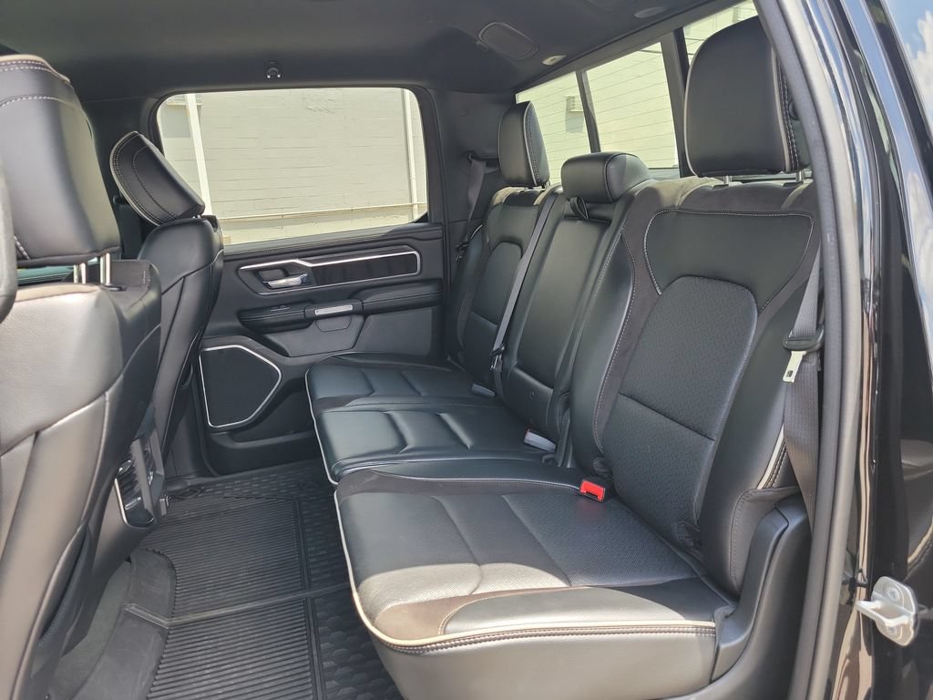 Used 2023 RAM 1500 Laramie AWD/4WD image 10