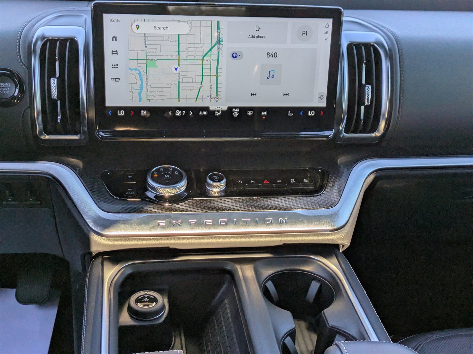 New 2025 Ford Expedition Platinum w/ Stealth Performance Package image 23