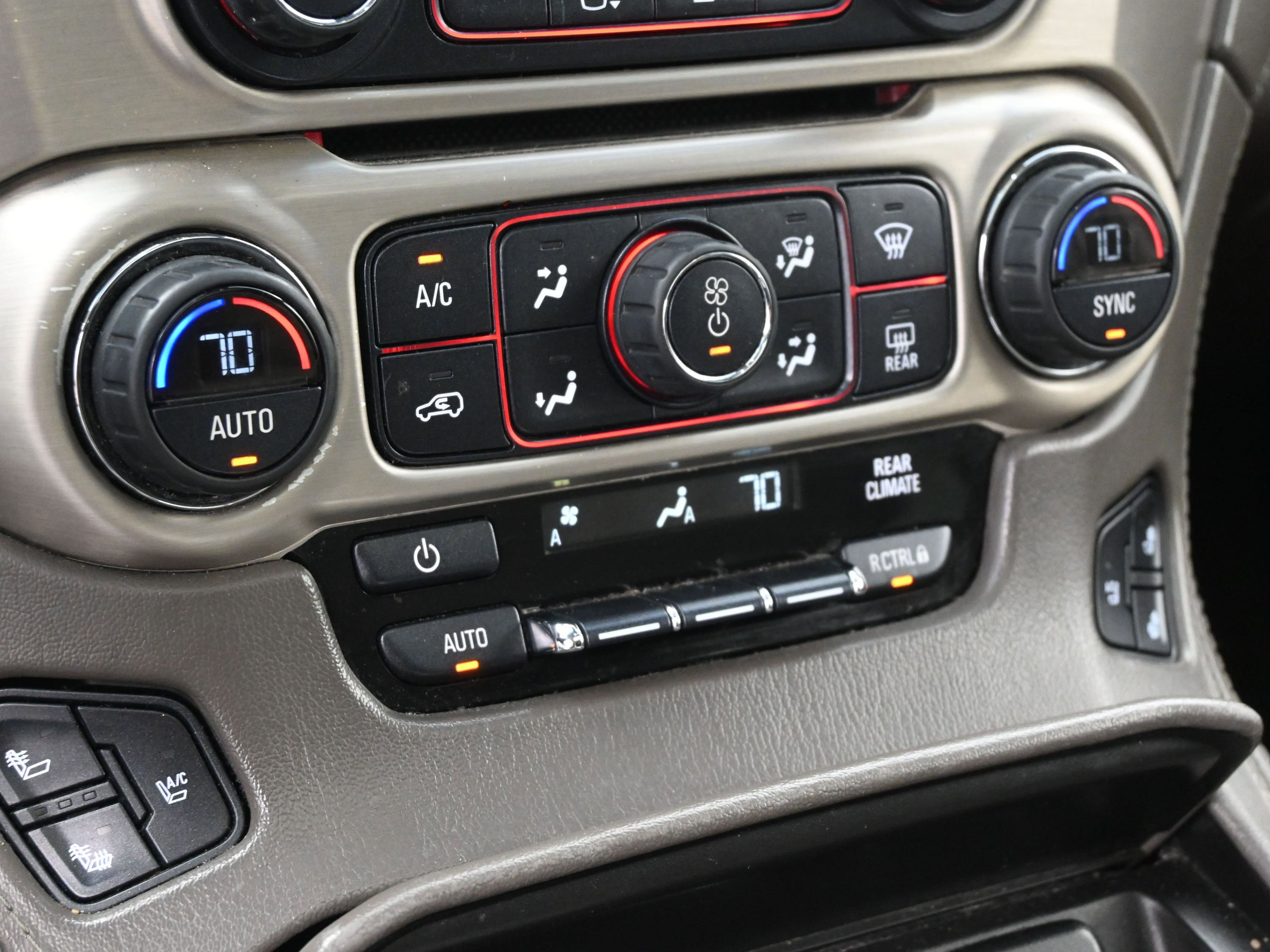 Used 2016 GMC Yukon XL Denali w/ Open Road Package image 25