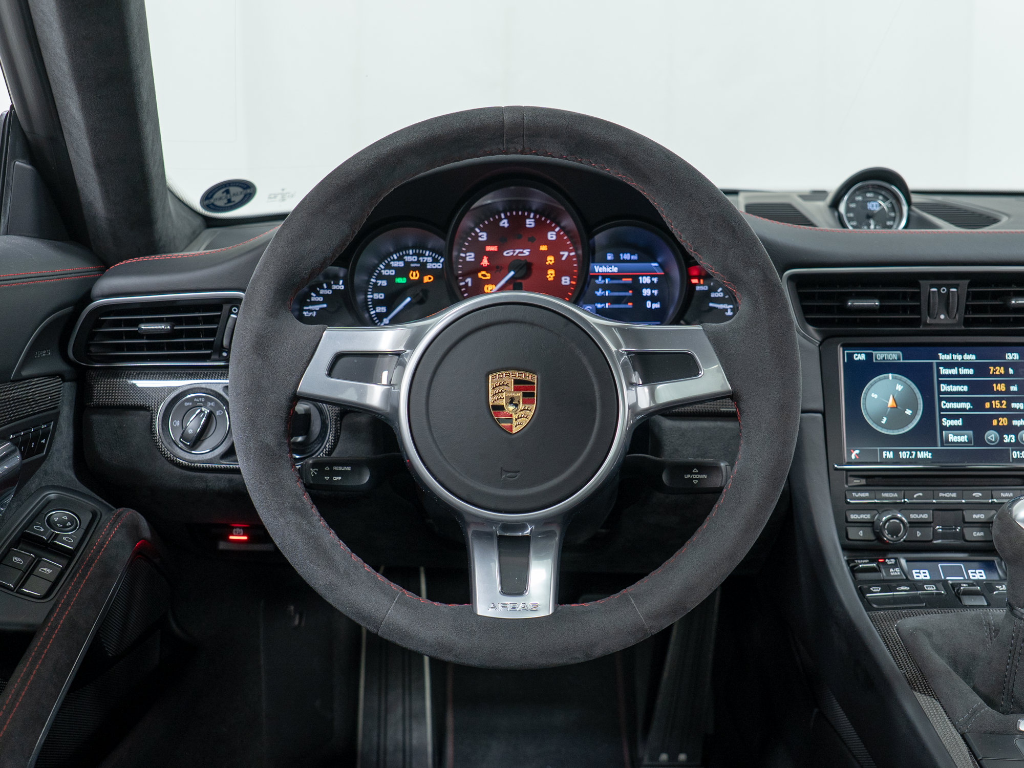 Certified 2016 Porsche 911 Carrera GTS RWD image 27