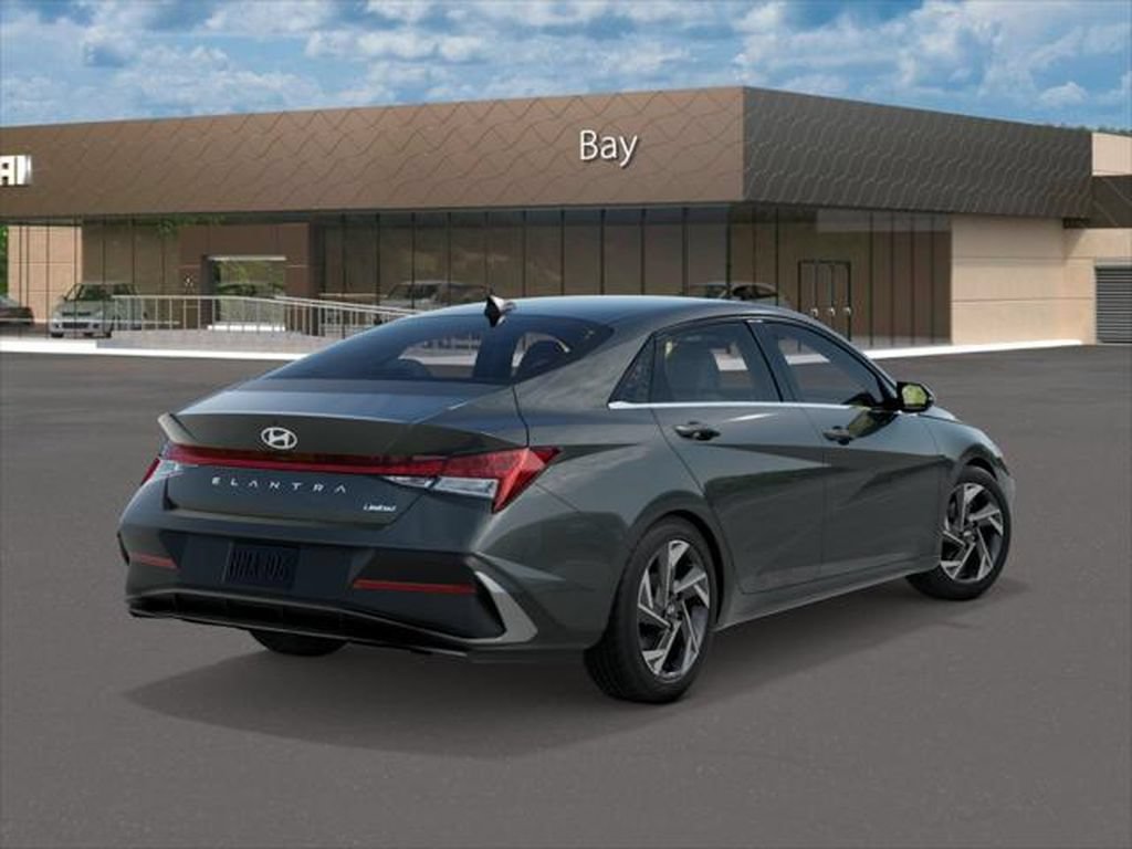 New 2026 Hyundai Elantra Limited FWD image 4