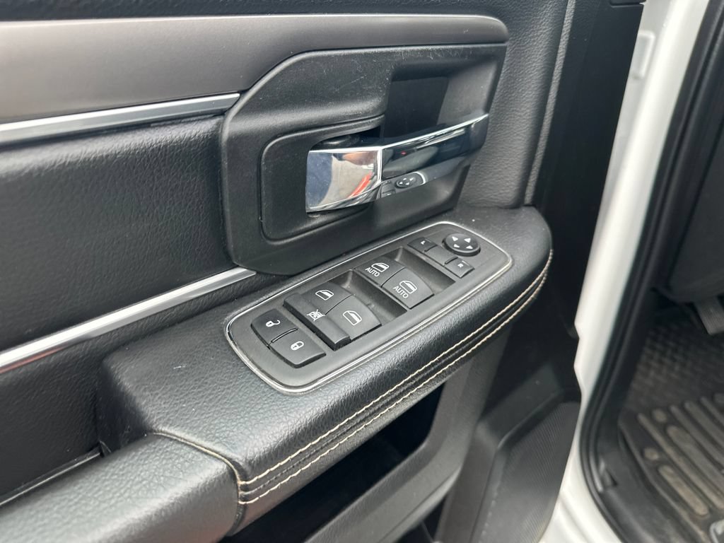 Used 2023 RAM 1500 Warlock AWD/4WD image 11