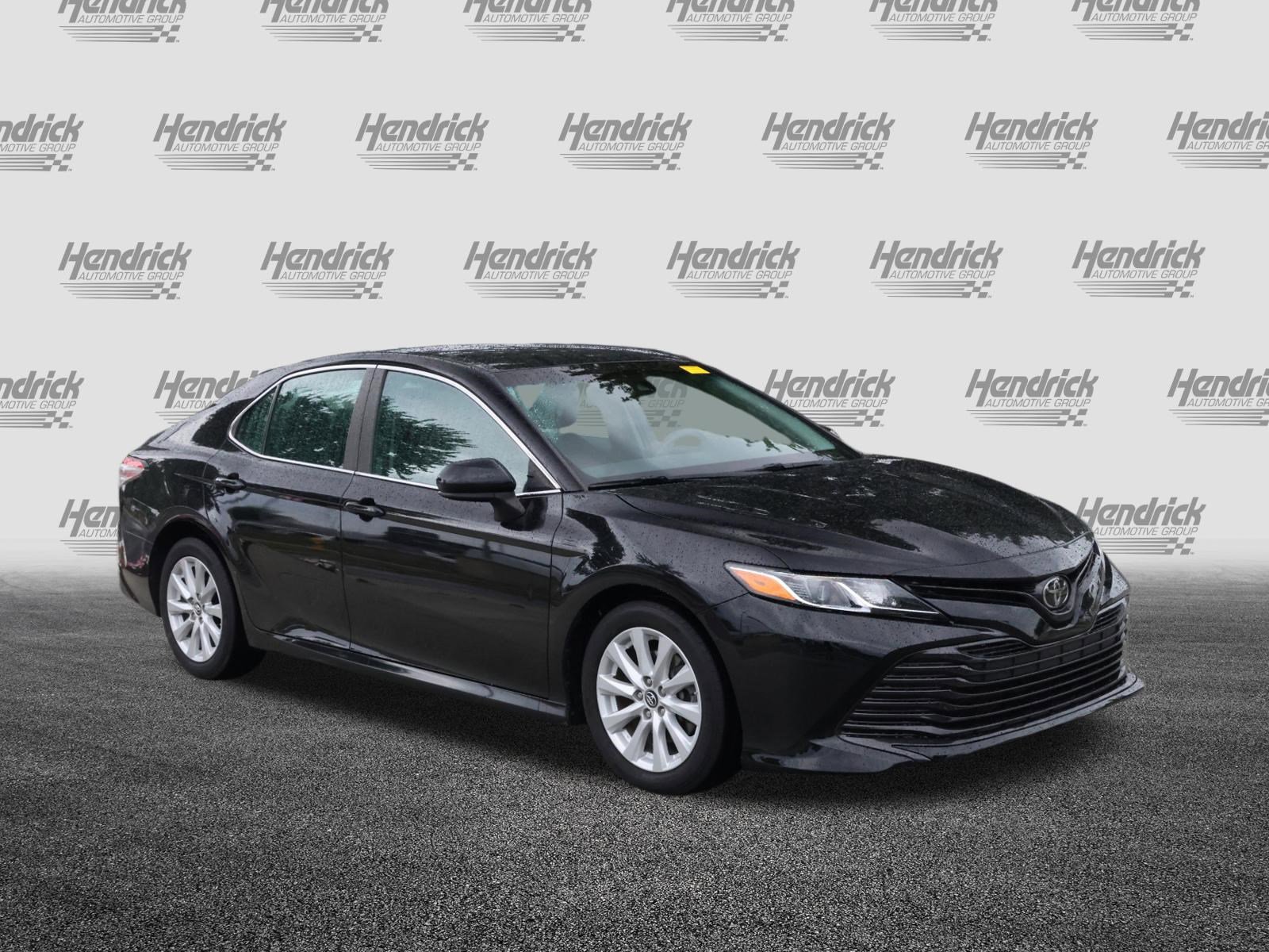 Used 2019 Toyota Camry LE FWD image 2