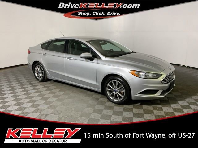 Used 2017 Ford Fusion SE w/ Fusion SE Technology Package image 1