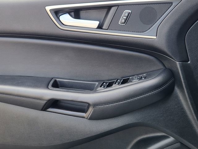 Used 2022 Ford Edge SEL image 19