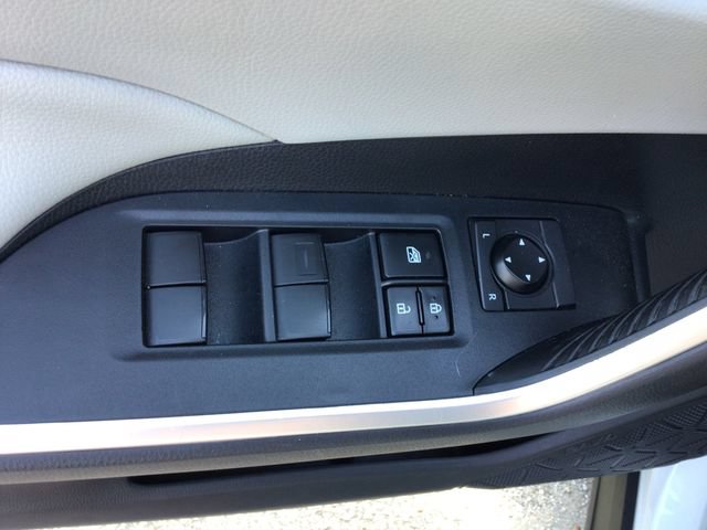 Used 2019 Toyota RAV4 XLE w/ Convenience Package AWD/4WD image 22