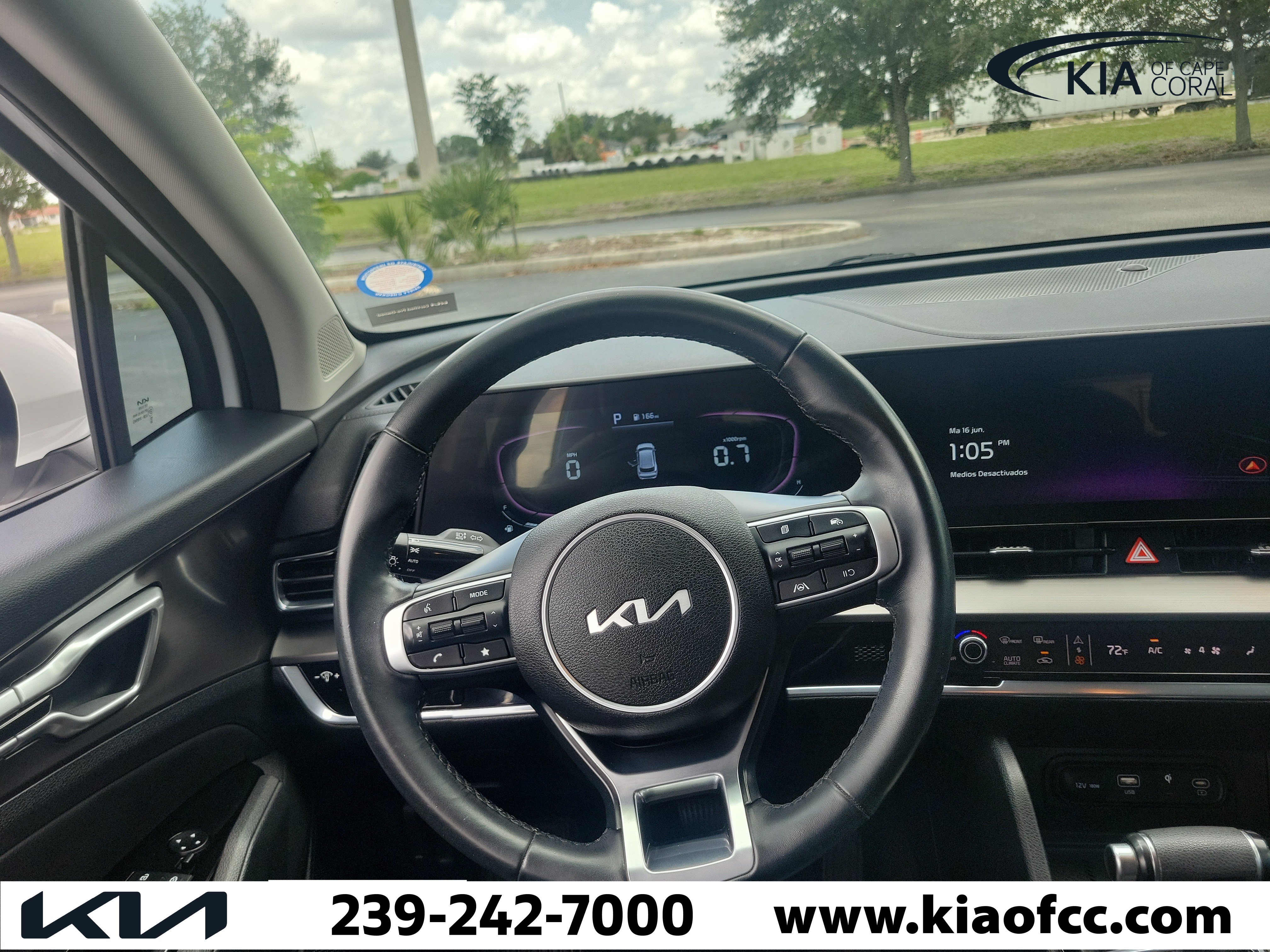 Certified 2025 Kia Sportage EX FWD image 23