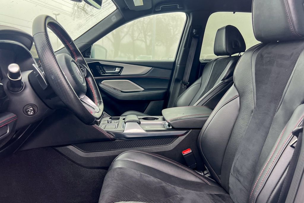 Used 2023 Acura MDX A-Spec image 13