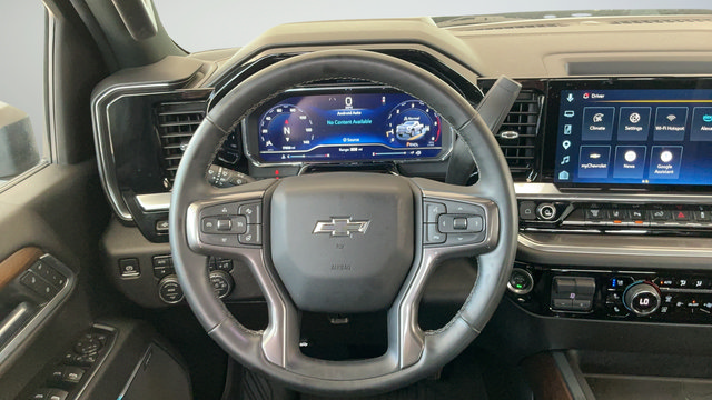 Used 2025 Chevrolet Silverado 2500 High Country w/ High Country Premium Package AWD/4WD image 10