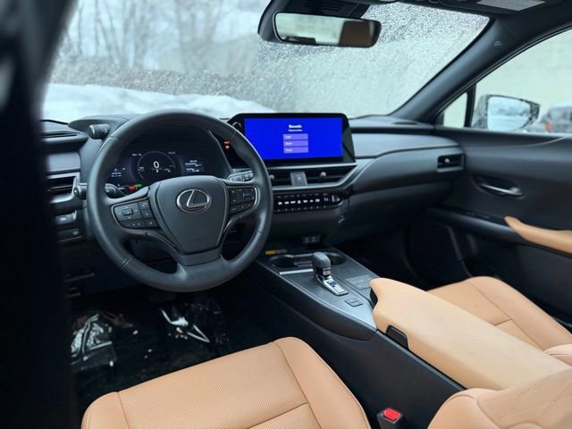 Used 2025 Lexus UX 300h AWD w/ Accessory Package (Z1) image 3