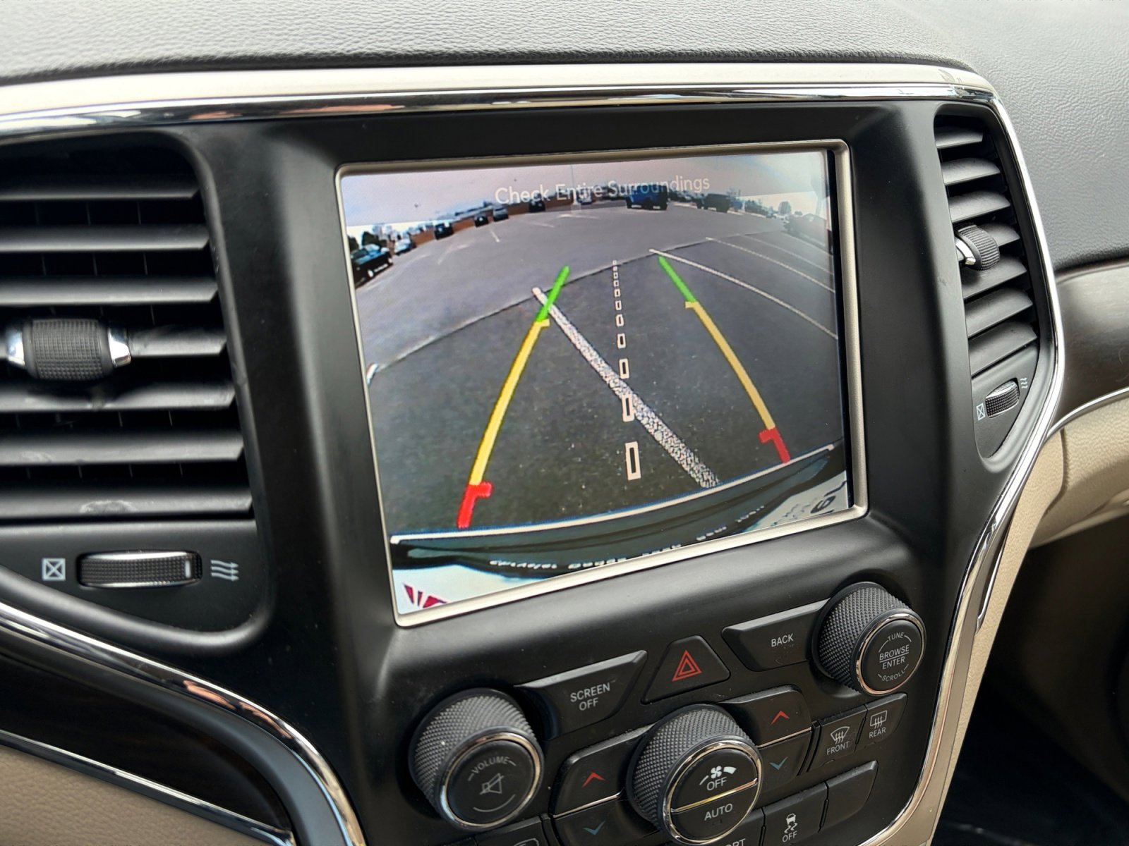 Used 2017 Jeep Grand Cherokee Limited w/ Trailer Tow Group IV image 24