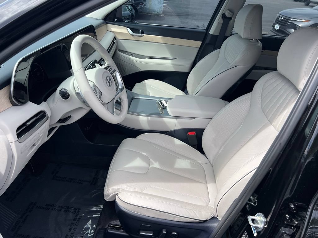 Used 2023 Hyundai Palisade Limited FWD image 11